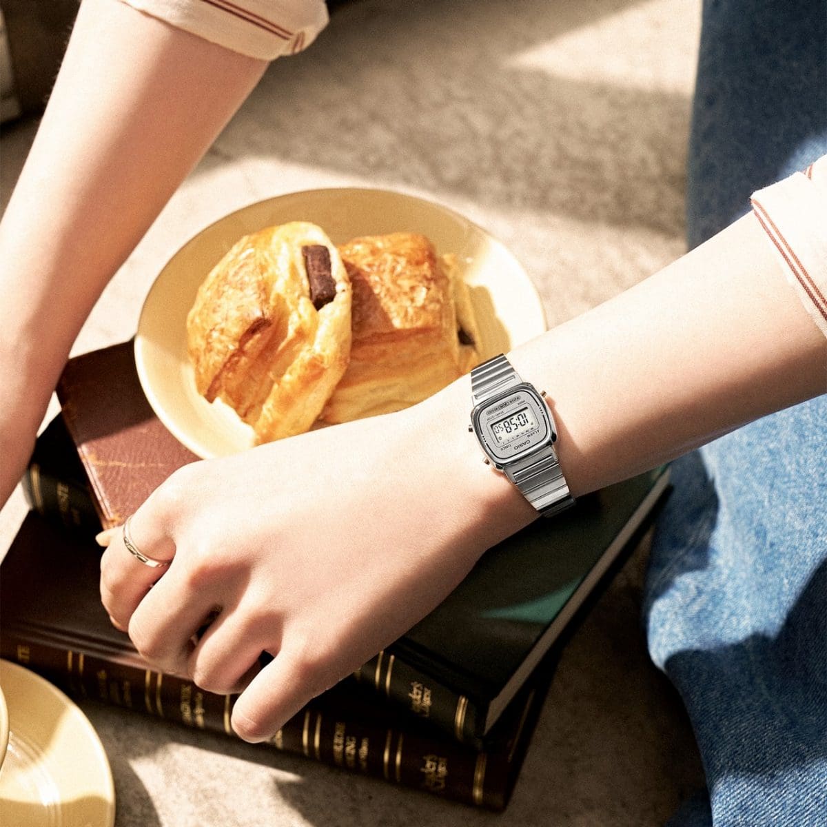 CASIO LA670WA-7 手錶 銀色 #2