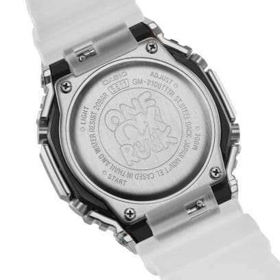 GM-2100TTTR-8A Bagian belakang casing diukir dengan logo ONE OK ROCK