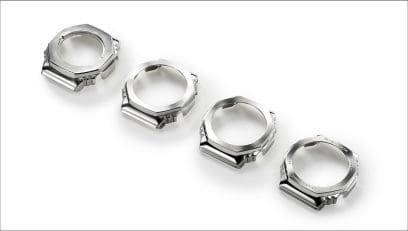 GM-2110D-4A The octagonal bezel is crafted using meticulous forging, cutting, and polishing processes, right down to the connecting portions on the underside, with separate hairline and mirror finishes applied to individual surfaces. #3