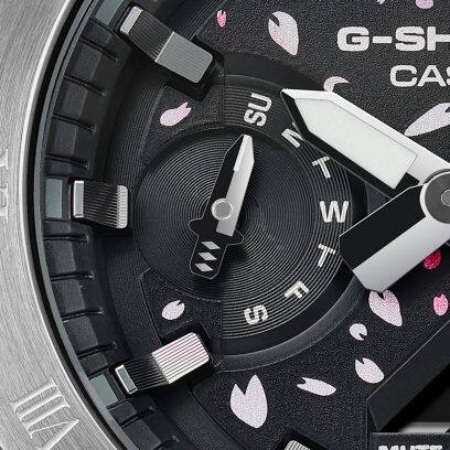 GM-2100TTTR-8A The subdial at 9 o’clock features a hand inspired by a katana (Japanese sword)