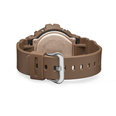 Retro del DW-6900HH-5ER con bracciale chiuso e chiusura in metallo argentato.