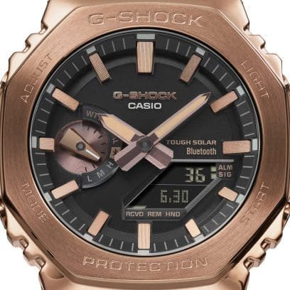 Primo piano del display analogico-ibrido del G-SHOK GM-B2100GD-5A 