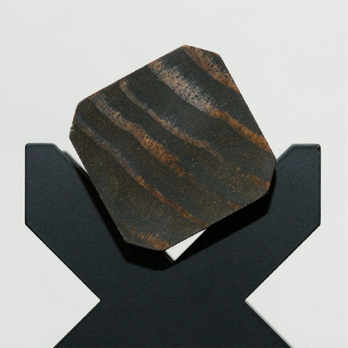 WATCH_MOUNT_002