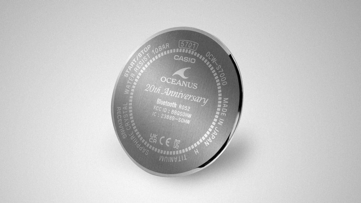 OCW-S7000BV-2A ブランド20周年を記念した 特別仕様のケースバック