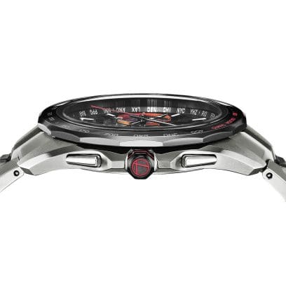 OCW-S7000TS-1A スリムスタイル　りゅうずにはコラボレーションの証であるOTマークをデザイン