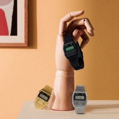 ពីផ្នែកខាងឆ្វេង៖ A1100G-5A, A1100B-1, A1100D-1