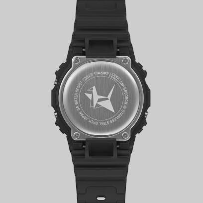 DW-5600RGM-1 ការឆ្លាក់ខ្នង