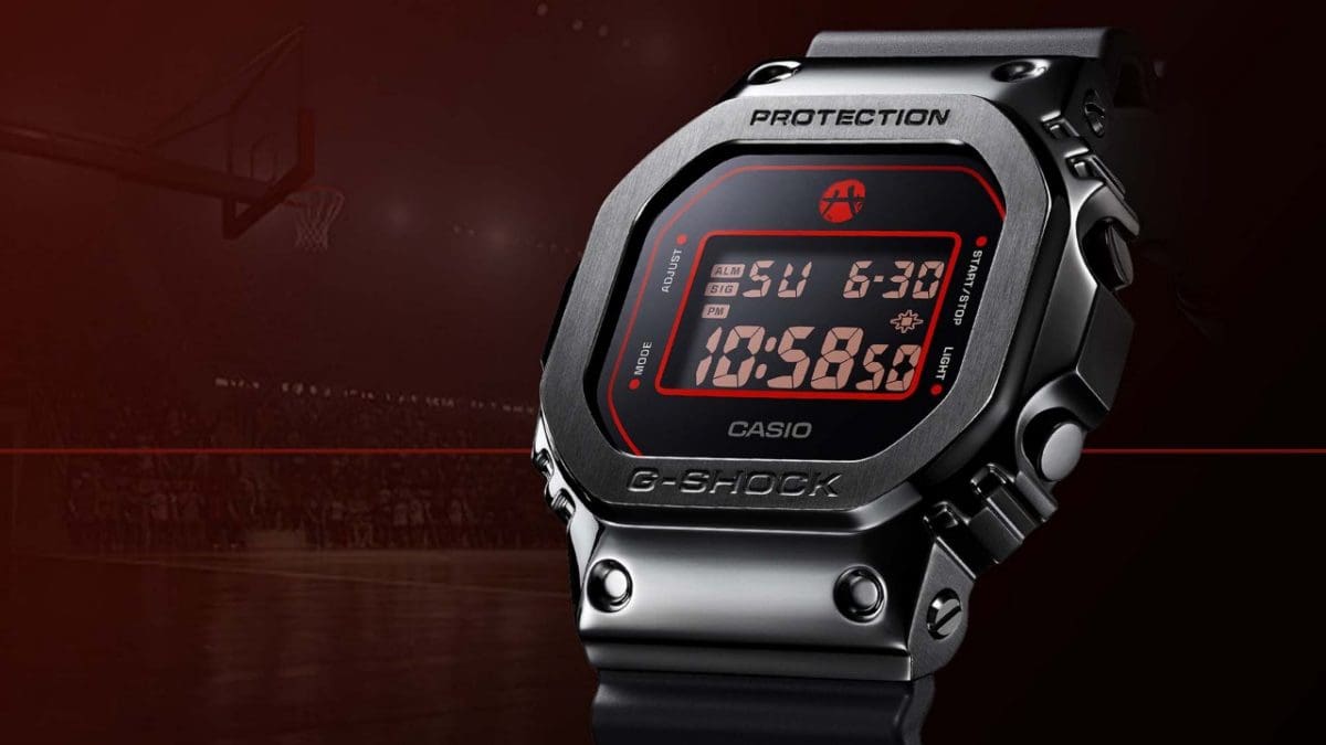 GM-5600RH-1 ការរំលេចពណ៌ខ្មៅជាមួយពណ៌ក្រហម៖ បង្ហាញពីភាពខ្លាំង និងទឹកចិត្តស្រឡាញ់​ក្នុងការទទួលយកបញ្ហាប្រឈមទាំងឡាយ