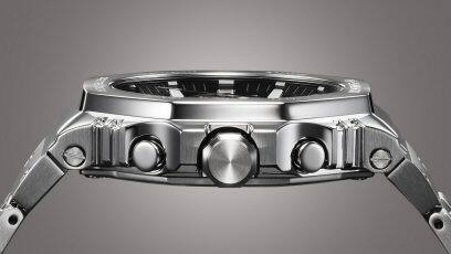 GMC-B2100AD-2A ការរចនាស្ដើងដែលសម្រេចបានតាមរយៈការម៉ោនដែលមានដង់ស៊ីតេ​ខ្ពស់