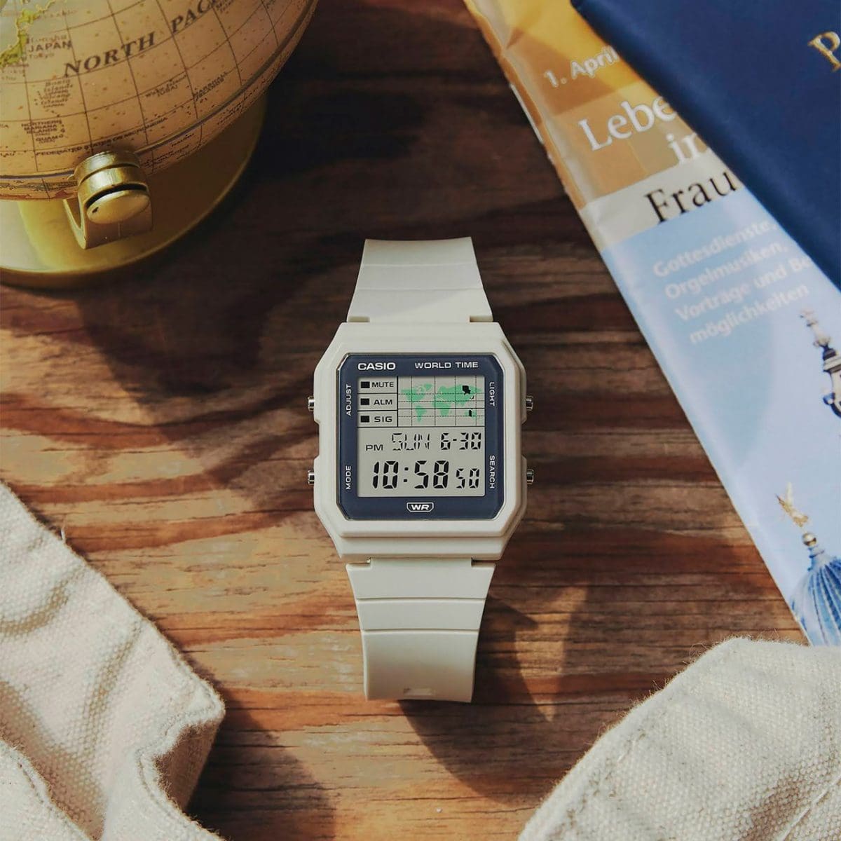 CASIO LF-30W-8A 시계 베이지 #2