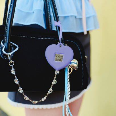 ساعة BGD-10KH-2B مزوّدة بحامل مع حزام خاص على شكل قلب #3