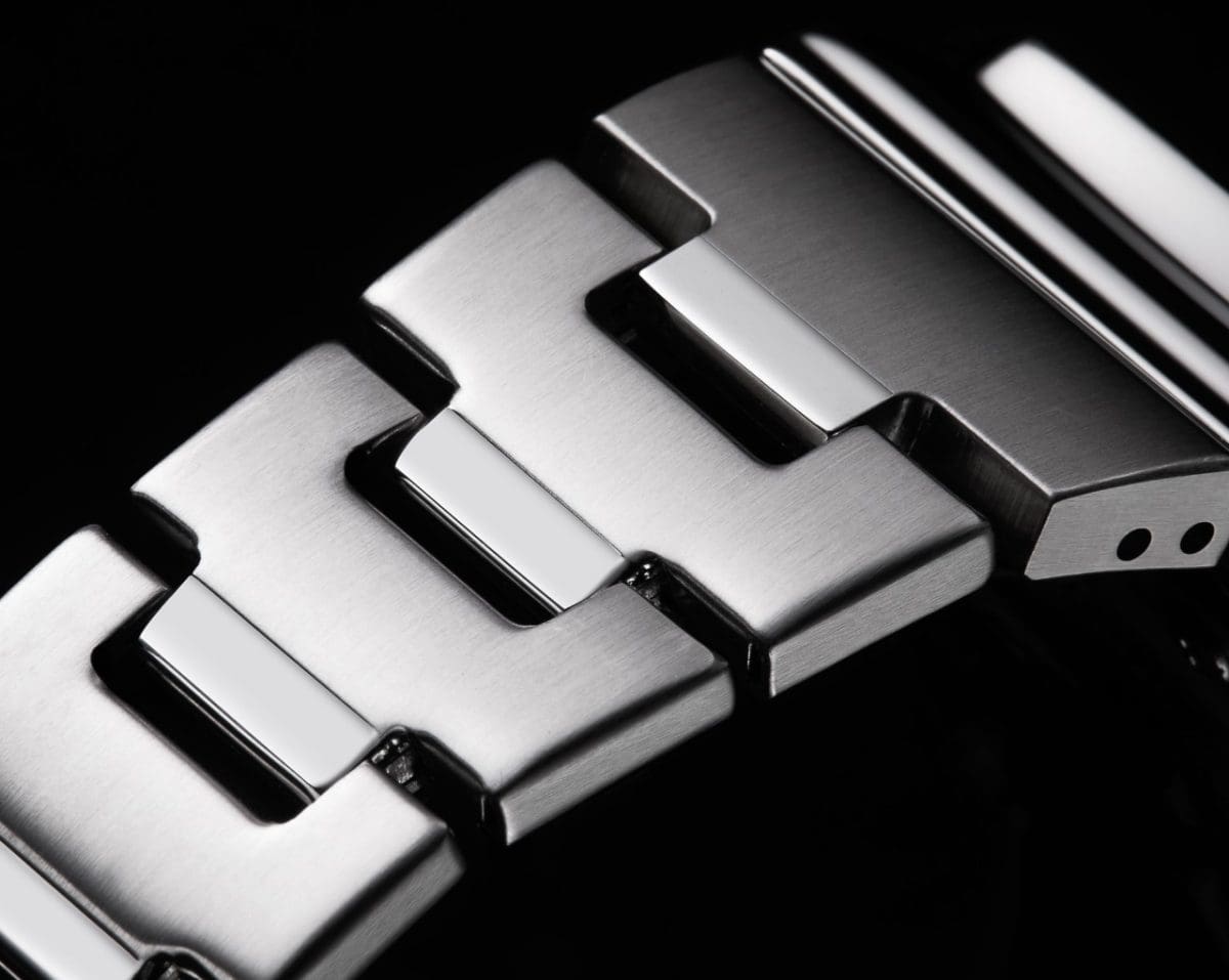 السوار المعدني في الطراز GM-2110D-8A: لإضافة ملمس أكثر تطوّرًا #5