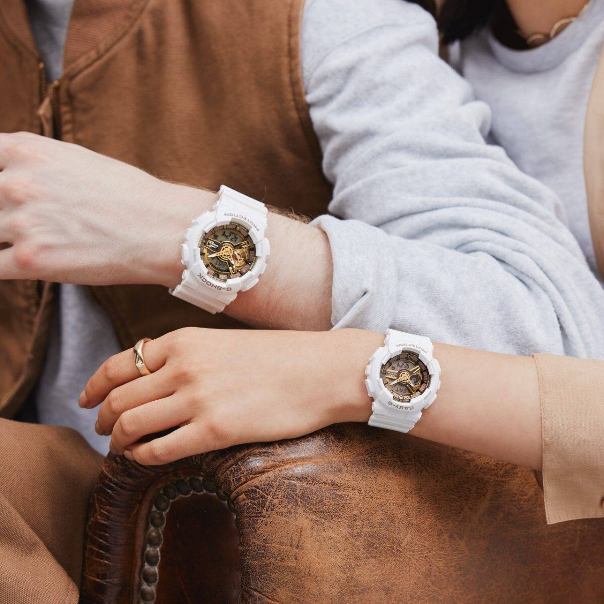 من اليسار: ساعة G-SHOCK وBABY-G LOV-22A-7A #11