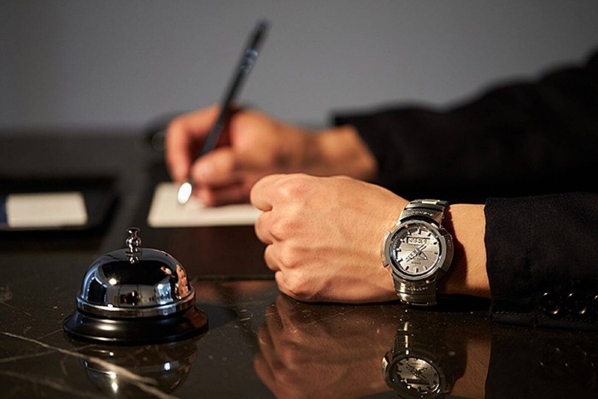 カシオ CASIO G-SHOCK AWM−500D-1A8JF メタルバンド AWM-500D-1A8JF | CASIO