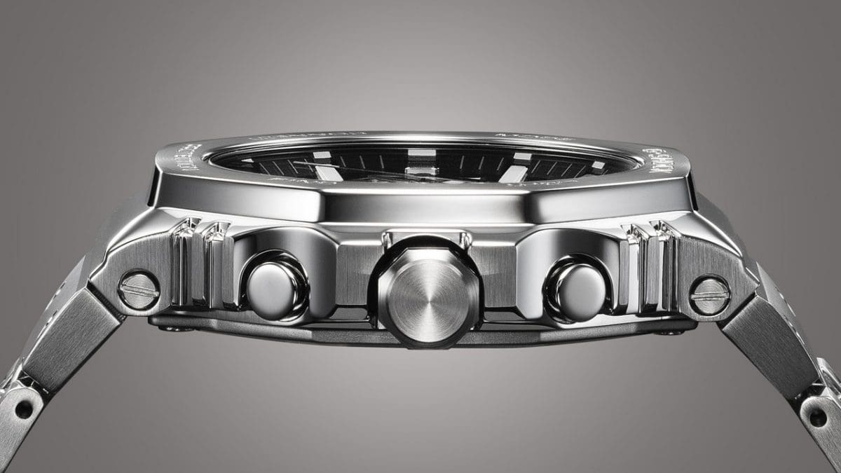 GMC-B2100D-1A Slim design achieved with high-density mounting #7