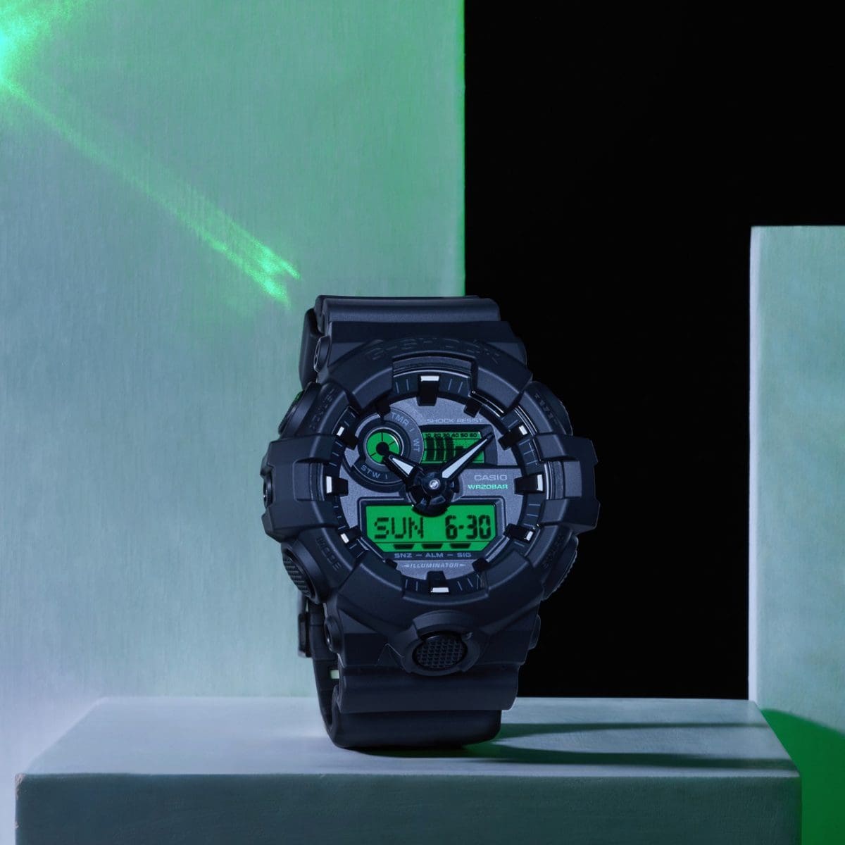 Pantalla G-SHOCK CASIO GA-700BEG-1A