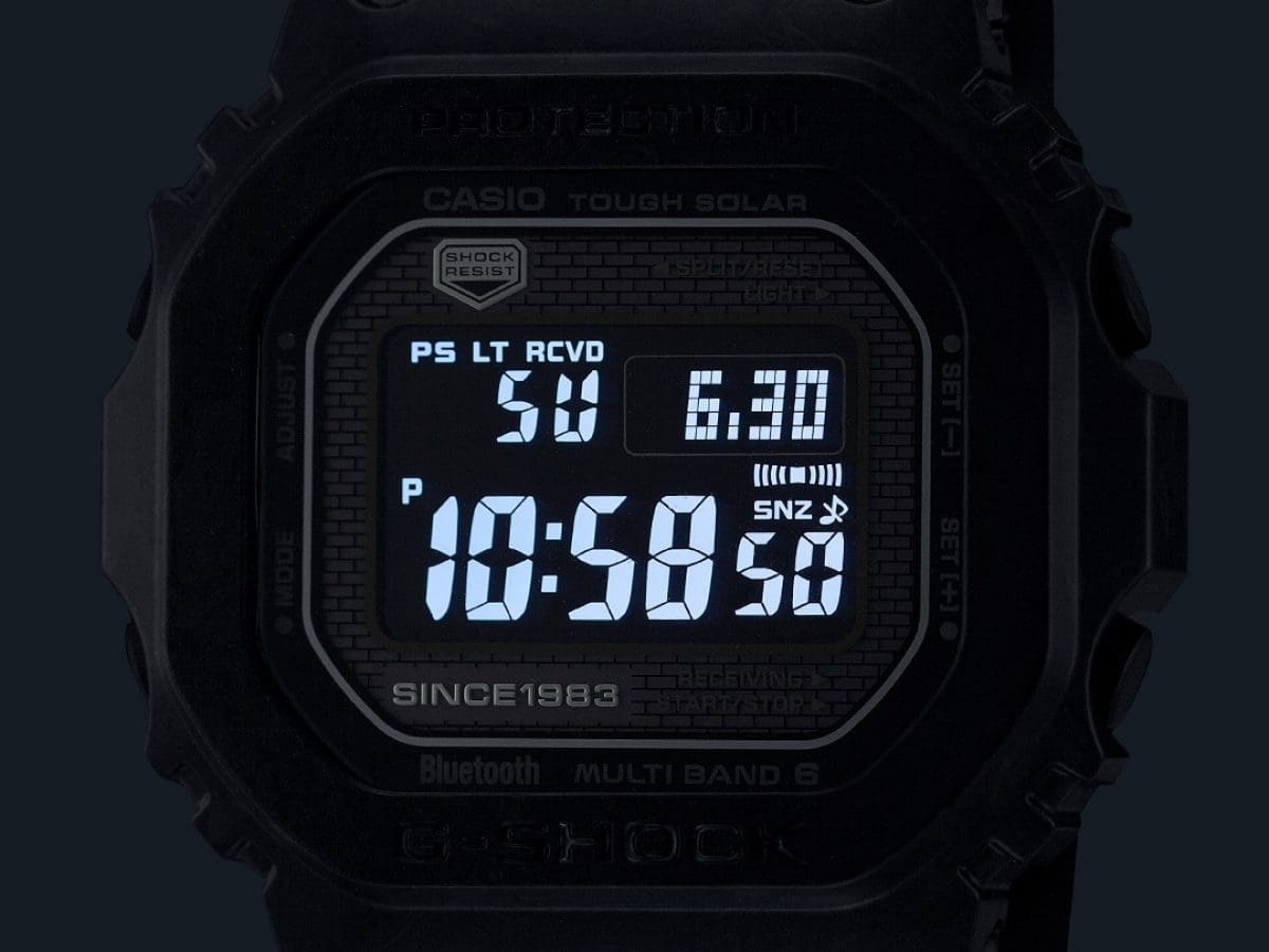 Pantalla del Reloj Casio G-Shock Full Carbon negro GCW-B5000UN-1