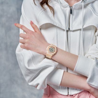 Reloj rosa CASIO G-Shock G-Squad New Move GMD-B300 