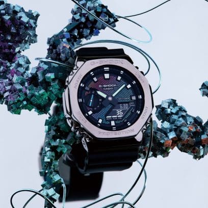 Caratula del Reloj CASIO G-SHOCK Rainbow Brick Wall GM-2100RW-1ACR