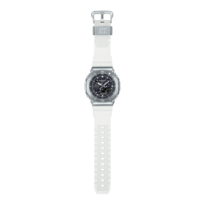 vista completa del Reloj G-SHOCK CASIO One Ok Rock GM-2100TTTR-8A