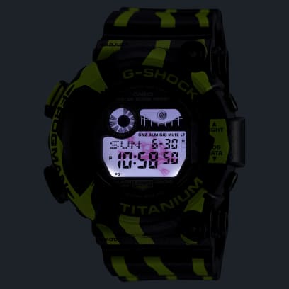 Luz LED G-SHOCK CASIO GW-8200TPF-1