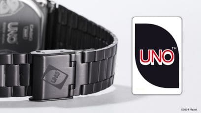 A168WEUC-1A Band clasp engraved in UNO™ card pattern