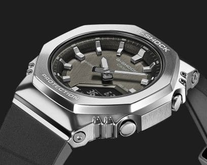GM-S2110-1A1 Stylish shine of metal in harmony with monochrome