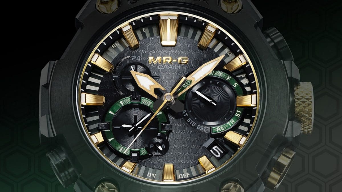 MRG-B2000BG-3A Dial design restating a traditional Japanese motif