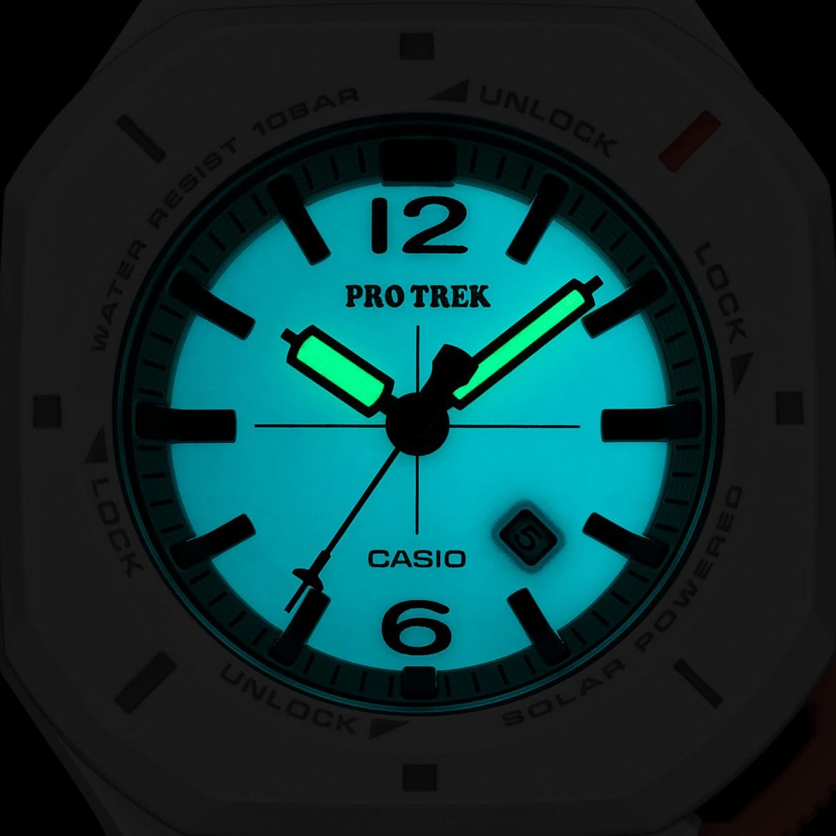 PRJ-01AE-7 Fully phosphorescent dial for low-light visibility