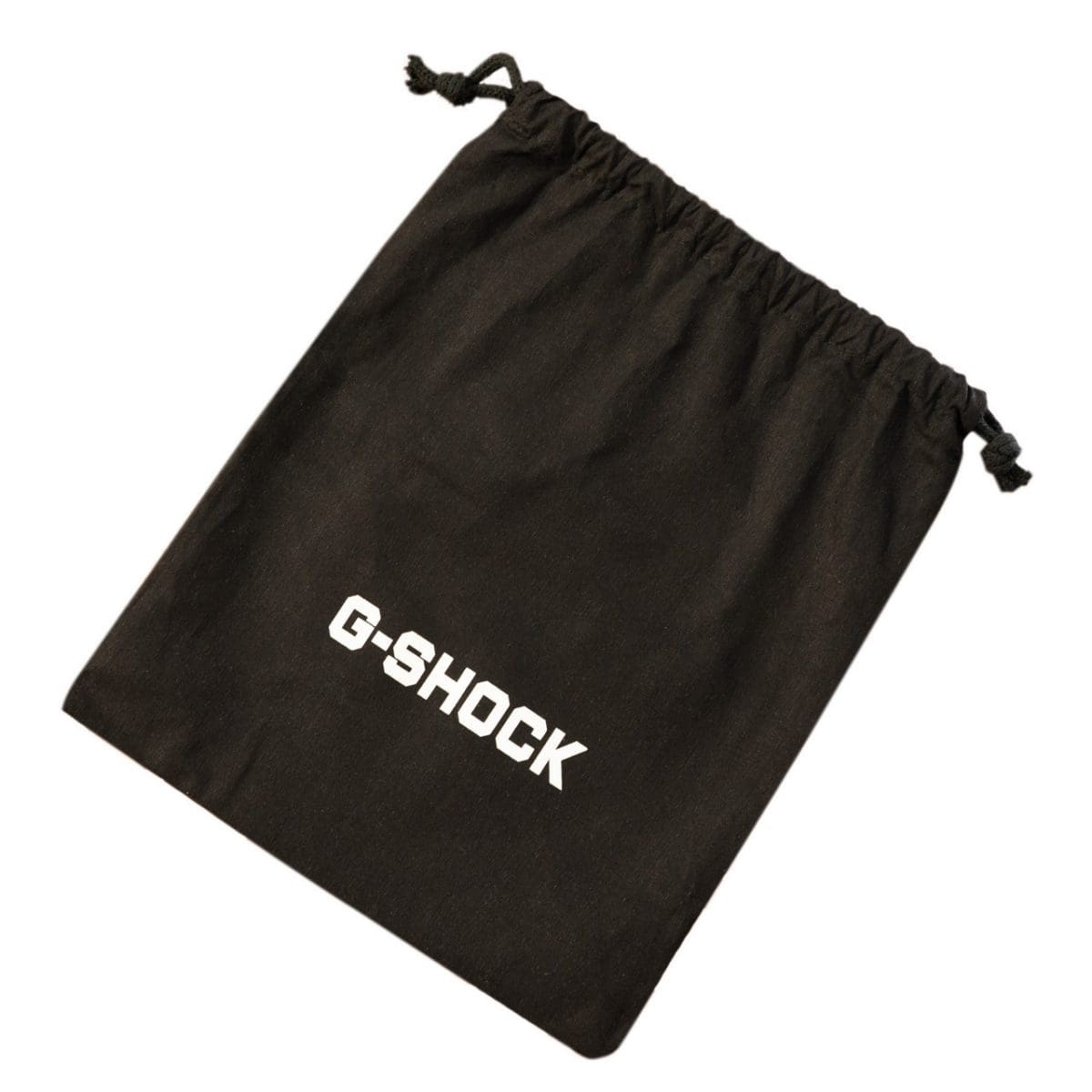 De ene hand geeft de andere een gevulde G-SHOCK-cadeautas.