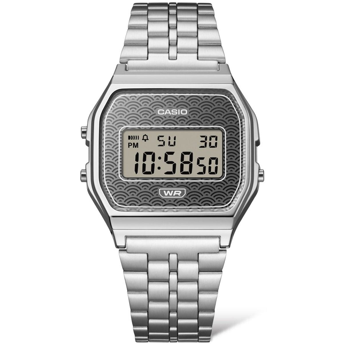 Op de wijzerplaat van het digitale horloge A159WEVJ-7ER is een nieuwe interpretatie van het traditionele Seigaiha-patroon te zien