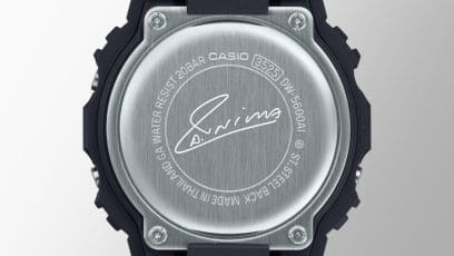 DW-5600AI-1 Gravure aan de achterzijde
