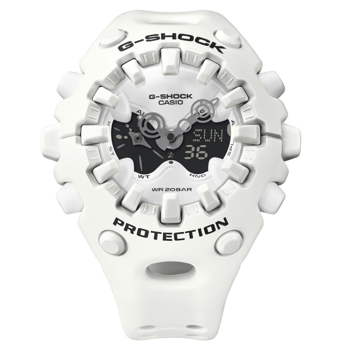 Vooraanzicht van de GA-V01-7AER. G-SHOCK en PROTECTION staan boven en onder de wijzerplaat in zwart op de witte behuizing.