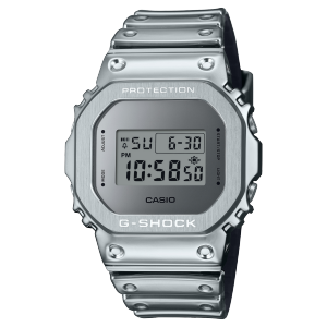 G-SHOCK polshorloge GM-5600YM-8A8 met zilverkleurige siliconen horlogeband en zilverkleurige, rechthoekige digitale display