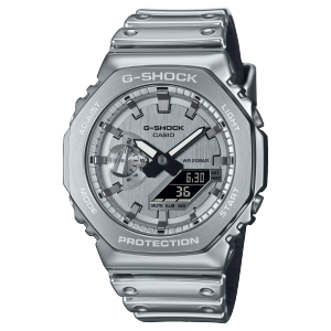 G-SHOCK polshorloge GM-2100YM-8A met zilverkleurige siliconen horlogeband en zilverkleurige, achthoekige lunette