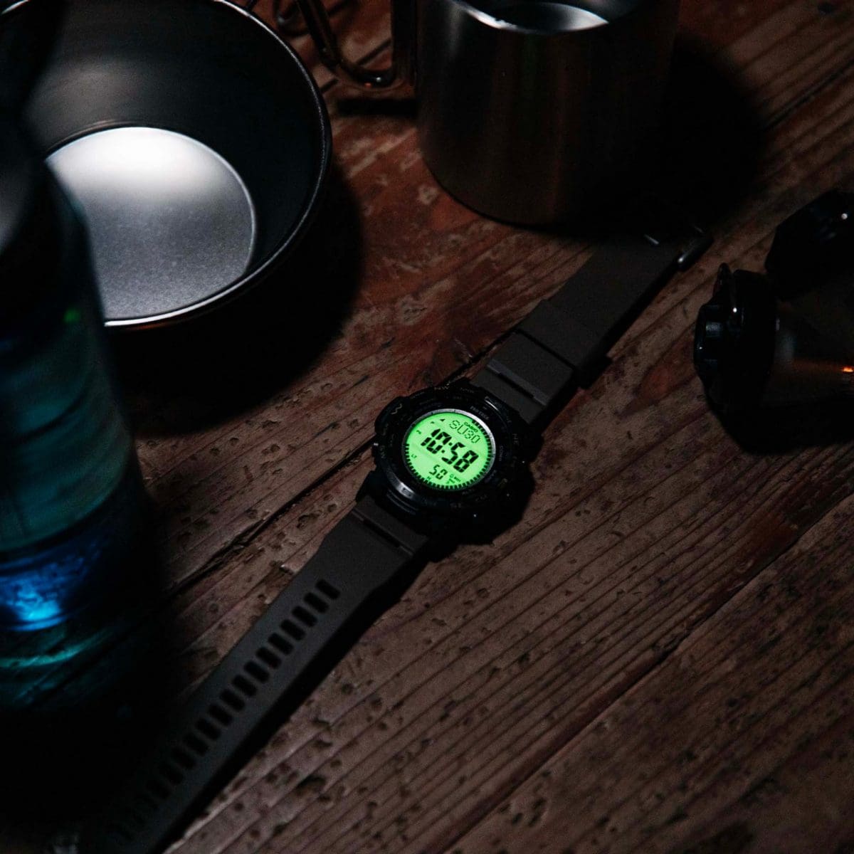 PRW-35LD-5 Phosphorescent LCD: Useful for nighttime activities