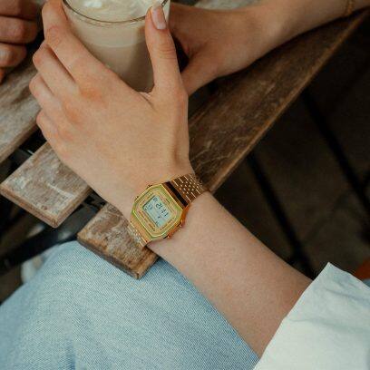 ABL-100WEG-9A Design minimalista com uma bracelete em metal