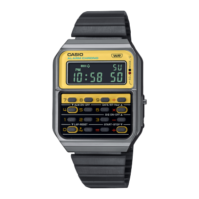 O relógio digital CA-500WEGG-9B da coleção CASIO Edgy com um design de calculadora de bolso impressionante, com uma bracelete prateada em aço inoxidável e visor amarelo