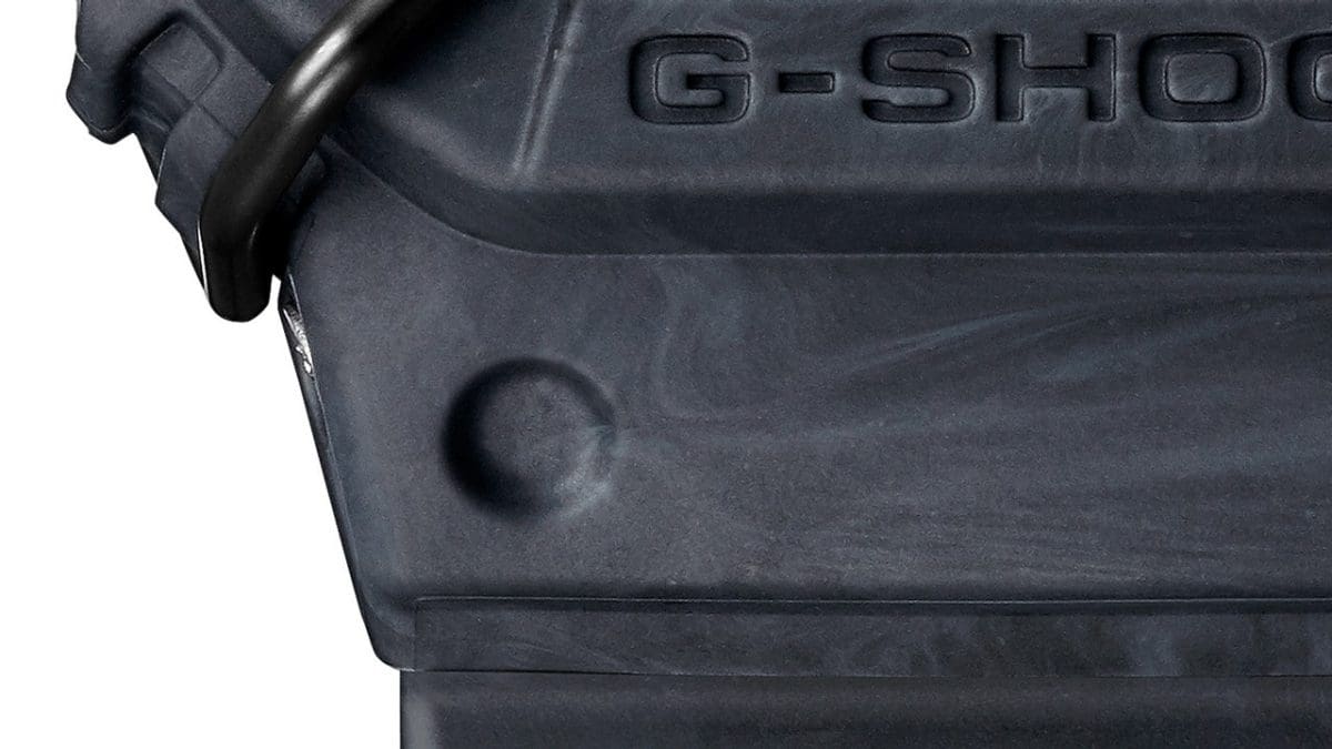 GLX-5600KB-1 Um design exterior que expressa as ondas ferozes enfrentadas pelos surfistas no desafiante mundo do surf