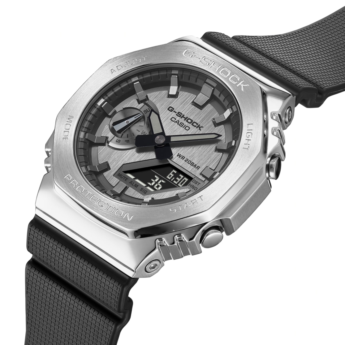 Detalhe da caixa do relógio de pulso analógico-digital G-SHOCK GM-2100-1A-MAN com acabamento escovado no mostrador e na luneta.