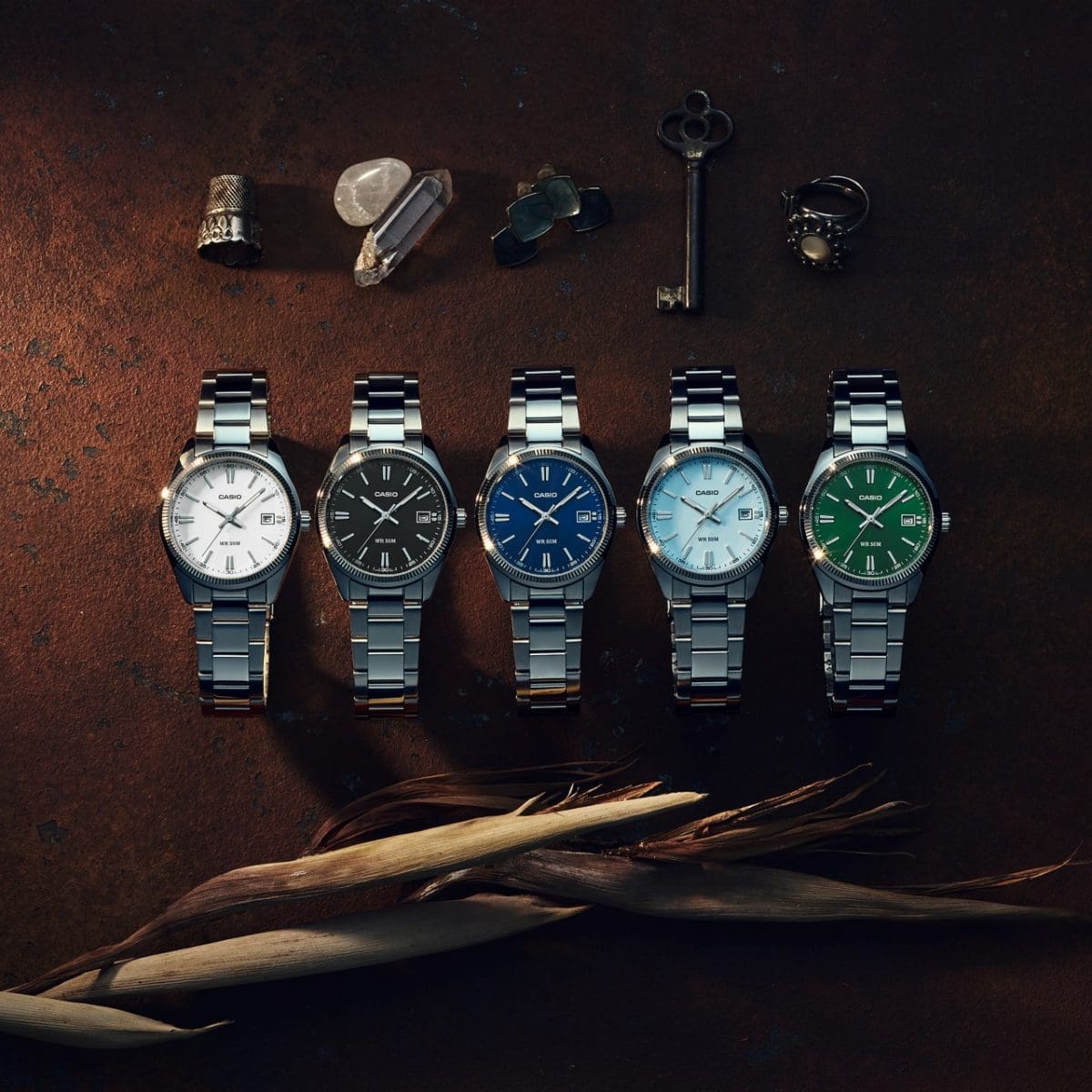 From left: UTP-1302PD-7AV, UTP-1302PD-1AV, UTP-1302PD-2A1V, UTP-1302PD-2A2V, UTP-1302PD-3A1V