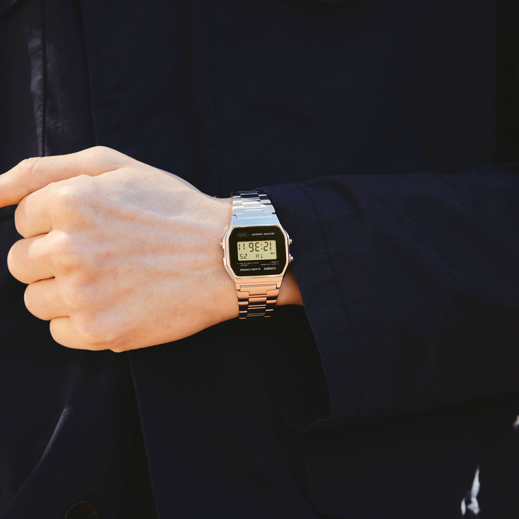 CASIO CLASSIC 新品未使用　A158WEA-1JF Casio A158WEA-1 Black Digital Watch Stainless Steel Retro Alarm