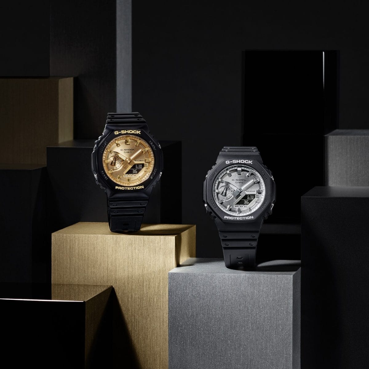 自左起：GA-2100GB-1A、GA-2100SB-1A #10
