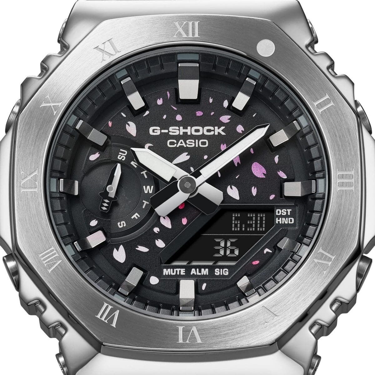 GM-2100TTTR-8A The dial is adorned with a cherry blossom motif in a delicate gradient finish #3