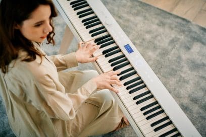 Privia PX-S7000WE Digital Piano White #2