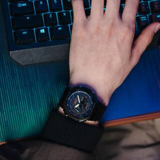 Casio G-Shock GA-2100RGB-1AER Orologio Sportivo Uomo – Resistente Agli Urti, Cronografo, Illuminazione LED