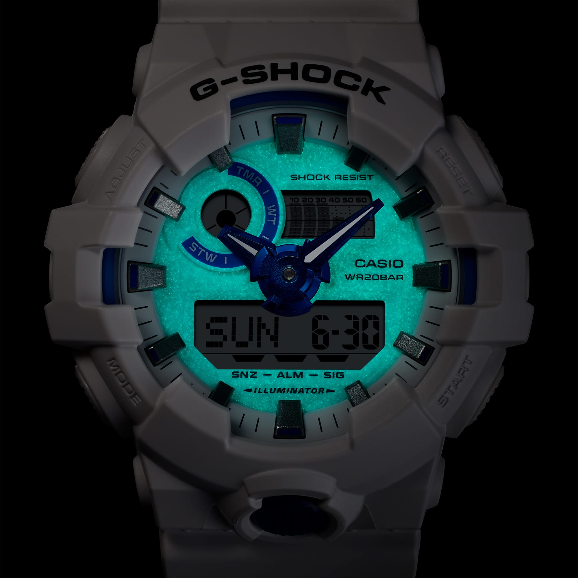 GA700HDS-7A | G-SHOCK ANALOG-DIGITAL White | CASIO