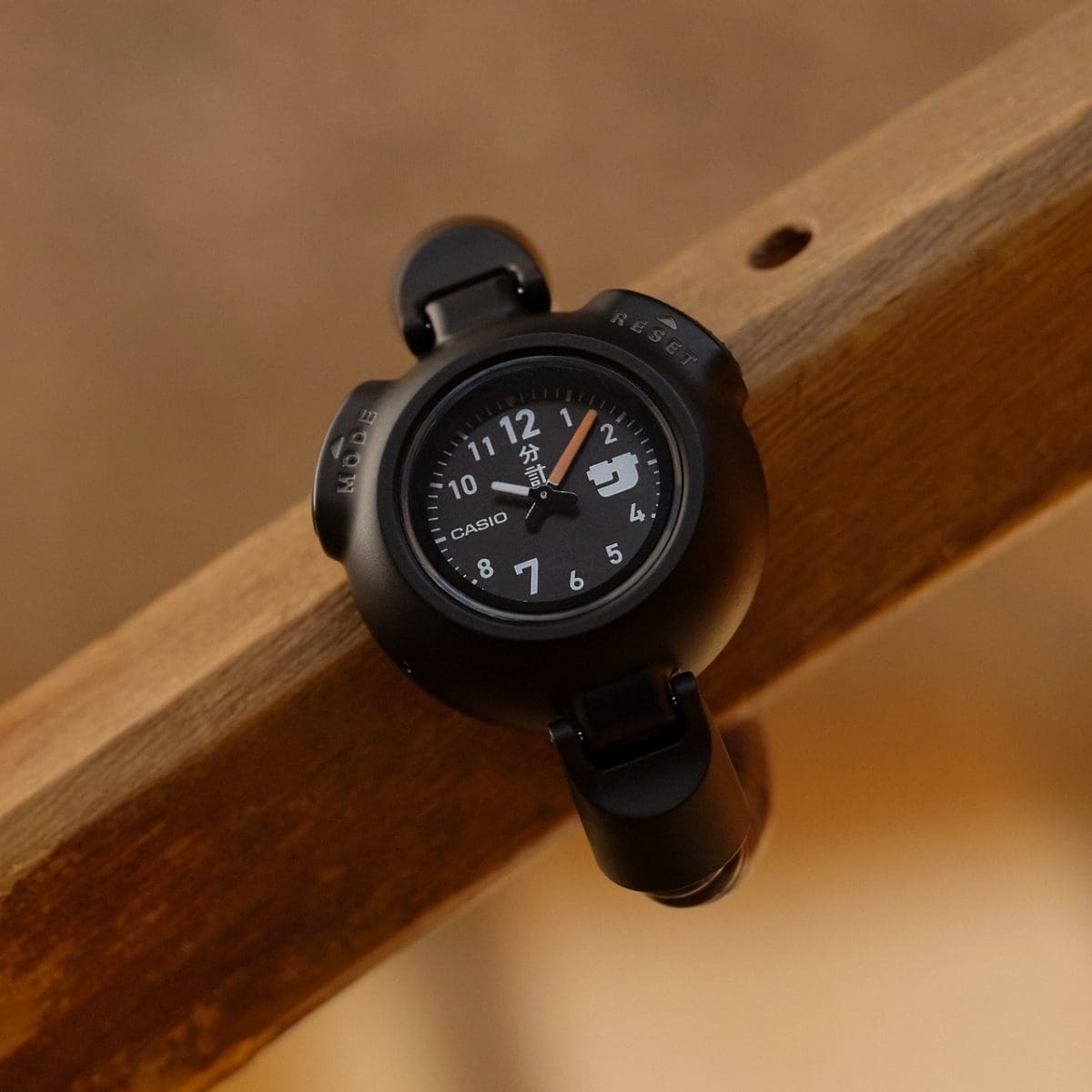 SAN100H-1B | Sauna Watch Black | CASIO