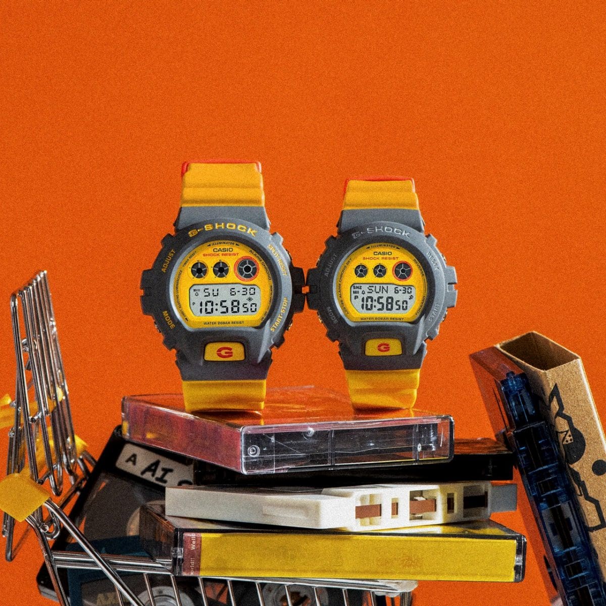 Từ trái sang: DW-6900Y-9, GMD-S6900Y-9