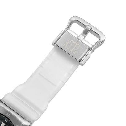GM-2100TTTR-8A được khắc với thiết kế lấy cảm hứng từ hình xăm của Ryota